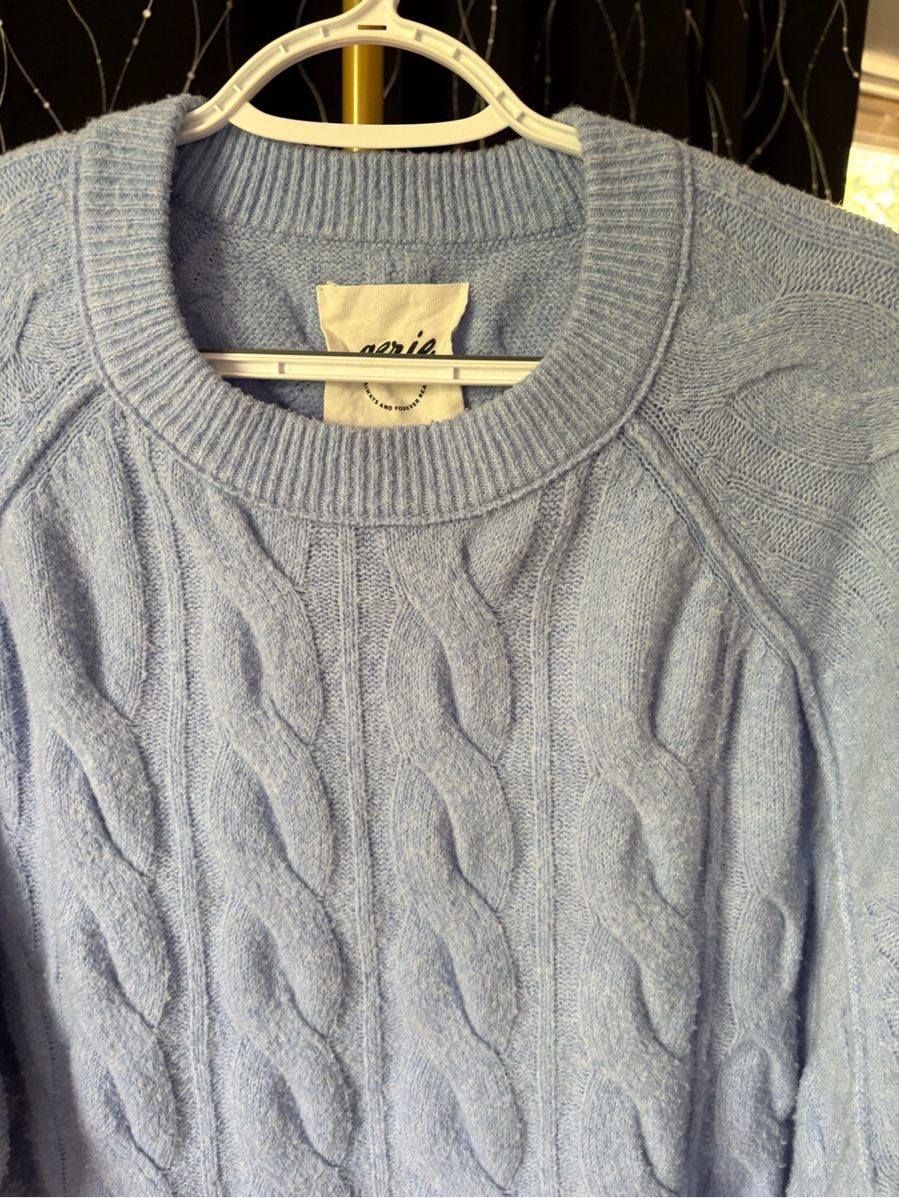 XL VGUC Aerie light blue crew neck sweater